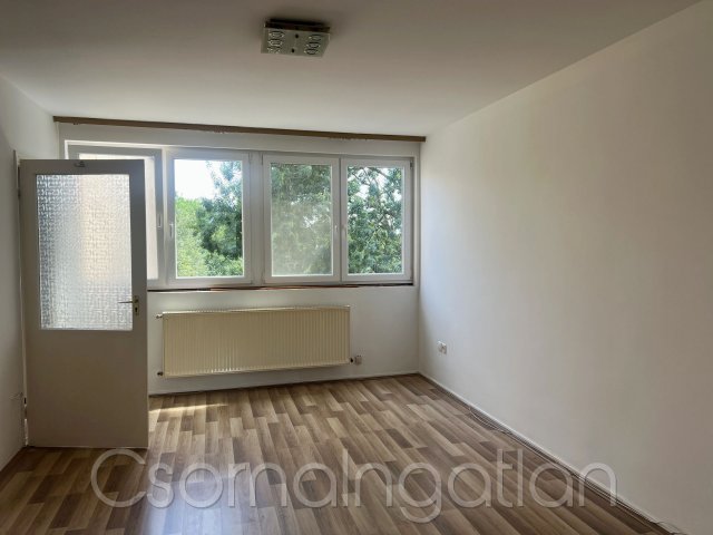 Kiadó téglalakás, albérlet, Csornán 120 E Ft / hó, 2 szobás