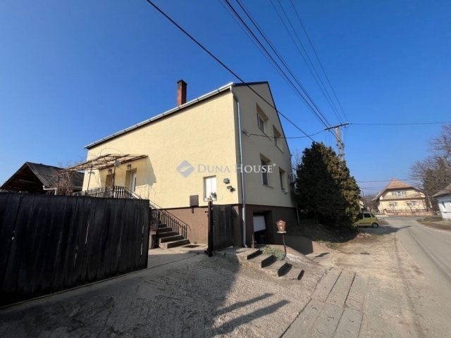 Eladó családi ház, Lovasberényben 99.9 M Ft, 5 szobás