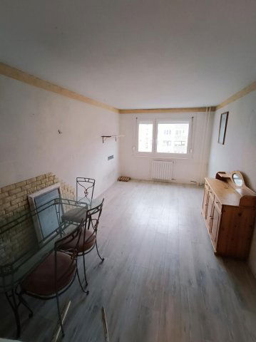 Eladó panellakás, Budapesten, III. kerületben, Folyamőr utcában