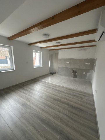 Eladó családi ház, Budapesten, XXI. kerületben 54.9 M Ft