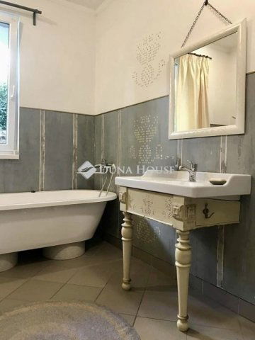 Eladó téglalakás, Ürömön 105 M Ft, 2 szobás