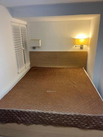 Eladó téglalakás, Budapesten, VII. kerületben 180 M Ft