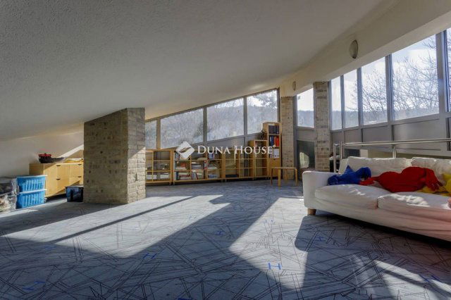 Eladó családi ház, Budapesten, II. kerületben 595.014 M Ft