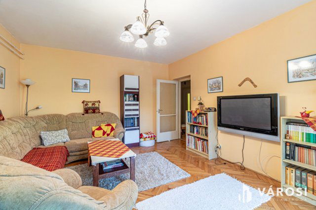 Eladó téglalakás, Szegeden 73 M Ft, 3 szobás