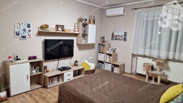 Eladó családi ház, Kecskeméten 89.9 M Ft, 5 szobás