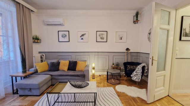 Kiadó téglalakás, albérlet, V. kerületben, Honvéd utcában