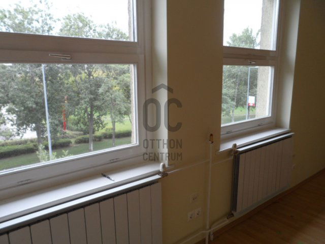 Eladó iroda, Budapesten, X. kerületben 779 M Ft