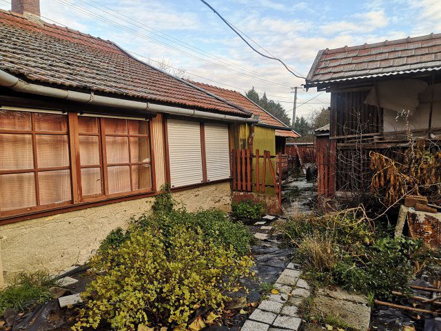 Eladó családi ház, Kenderesen 9.8 M Ft, 2 szobás