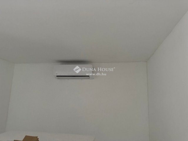 Eladó ikerház, Gödön 245 M Ft, 10 szobás / költözzbe.hu