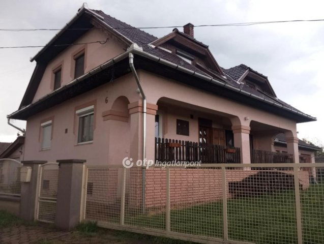 Eladó családi ház, Egerlövőn 48 M Ft, 4 szobás