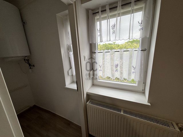 Eladó téglalakás, Pétfürdőn 38.1 M Ft, 2 szobás