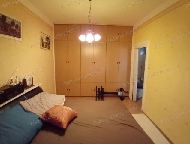 Eladó téglalakás, Kecskeméten 55 M Ft, 2 szobás