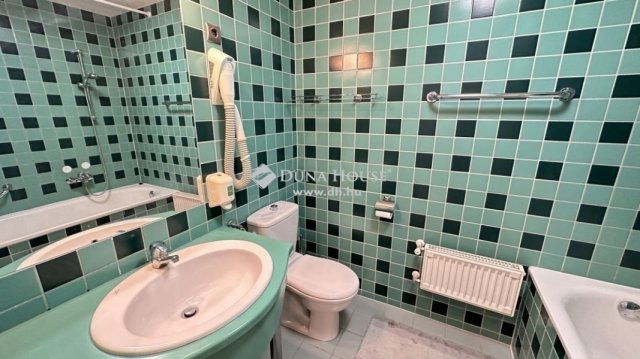 Eladó téglalakás, Budapesten, II. kerületben 81.8 M Ft, 2 szobás