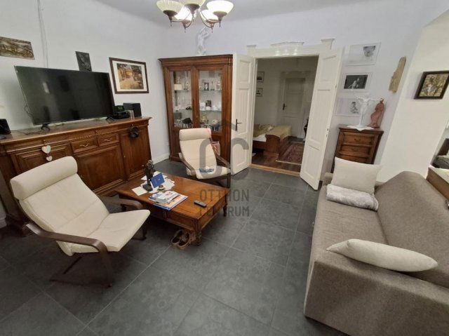 Eladó családi ház, Cegléden 210 M Ft, 4 szobás