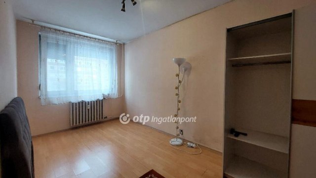 Eladó panellakás, Budapesten, XV. kerületben 65.5 M Ft