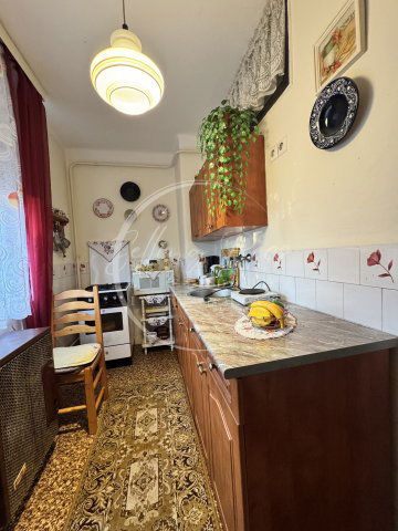 Eladó téglalakás, Pécsett, Komlói úton 25.9 M Ft, 2 szobás