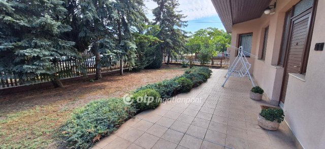 Eladó családi ház, Kiskőrösön 83 M Ft, 4 szobás