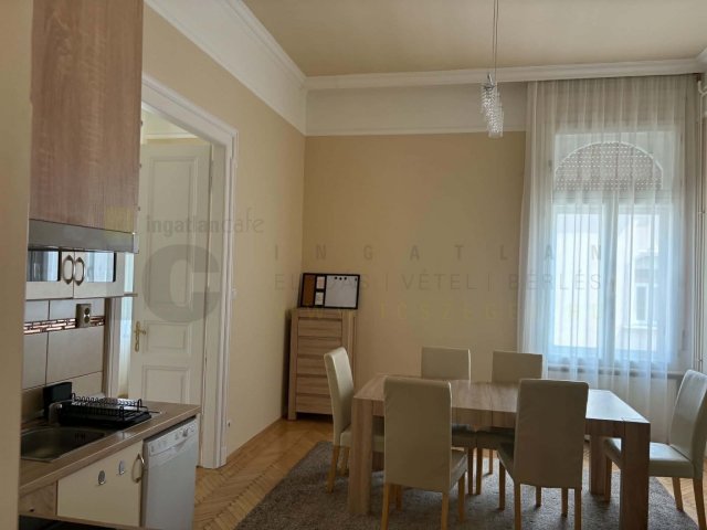 Kiadó téglalakás, albérlet, Szegeden, Feketesas utcában