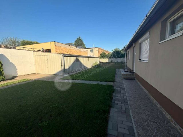 Eladó családi ház, Budapesten, XX. kerületben 148 M Ft, 8 szobás