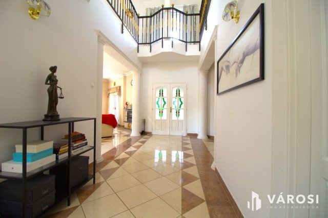 Eladó családi ház, Budakeszin 244 M Ft, 5+1 szobás