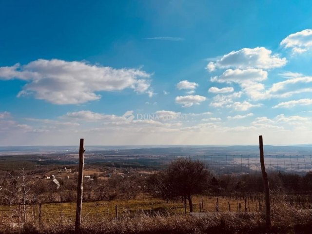 Eladó családi ház, Várpalotán 13.7 M Ft, 1 szobás