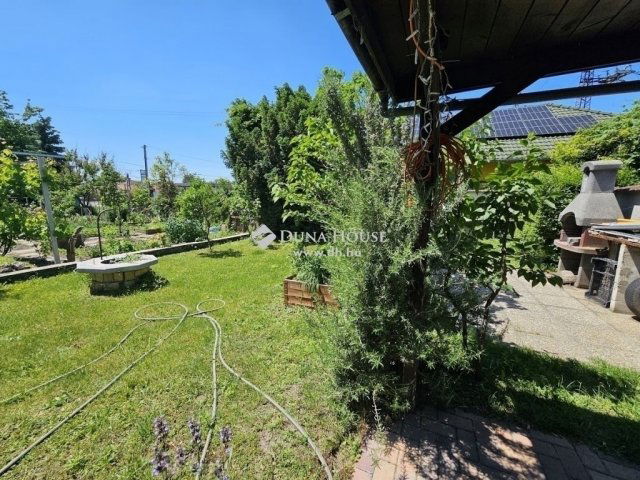 Eladó sorház, Szigetszentmiklóson 89.9 M Ft, 5 szobás