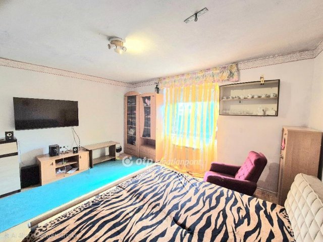 Eladó családi ház, Előszálláson 17.5 M Ft, 2 szobás