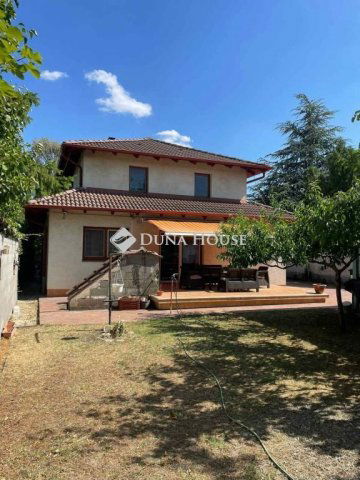 Eladó családi ház, Törökbálinton 230.4 M Ft, 6 szobás