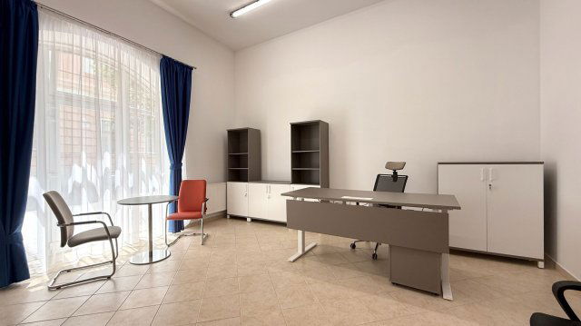 Kiadó iroda, Debrecenben 385 E Ft / hó, 3 szobás