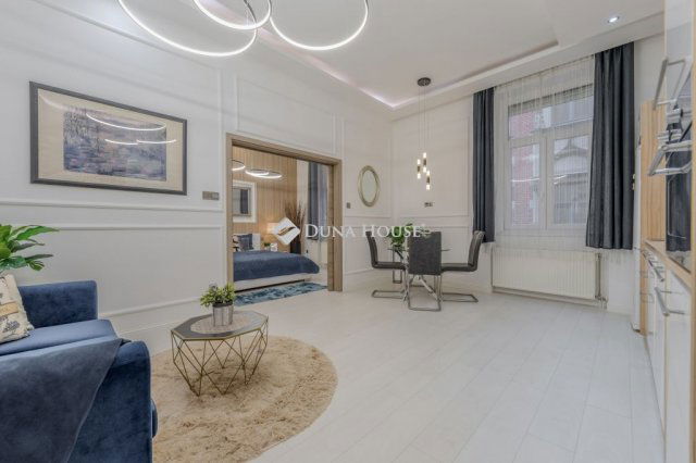 Eladó téglalakás, Budapesten, V. kerületben 169.99 M Ft