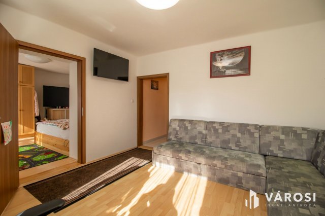 Eladó családi ház, Gárdonyban 93 M Ft, 4+1 szobás