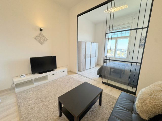 Kiadó téglalakás, albérlet, XIII. kerületben, Váci úton