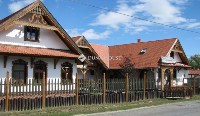 Eladó családi ház, Nőtincsen 186.5 M Ft, 8 szobás