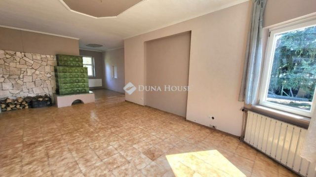 Eladó családi ház, Szentendrén 155 M Ft, 5 szobás