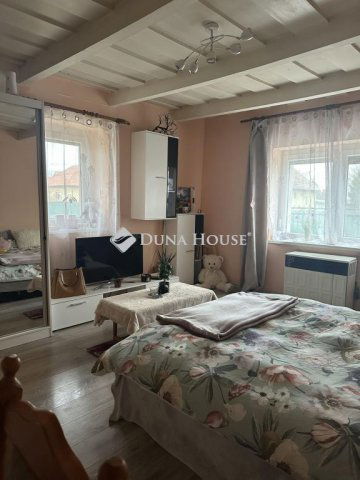 Eladó családi ház, Tápióságon 30 M Ft, 3 szobás