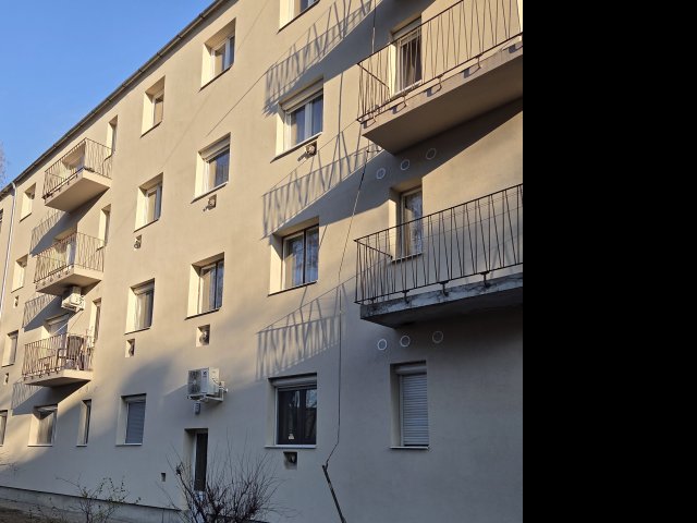 Eladó téglalakás, Debrecenben, Dobozi utcában 53.9 M Ft