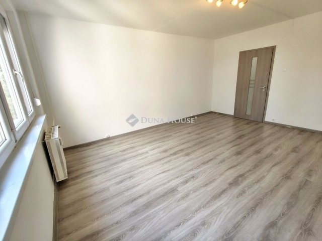 Eladó panellakás, Kecskeméten 45 M Ft, 2 szobás
