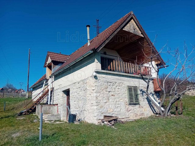 Eladó mezogazdasagi ingatlan, Balatonszőlősön 54.9 M Ft