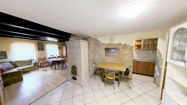 Eladó családi ház, Kislődön 49.9 M Ft, 3 szobás