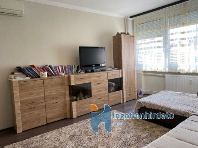 Eladó téglalakás, Debrecenben 73.5 M Ft, 1+2 szobás