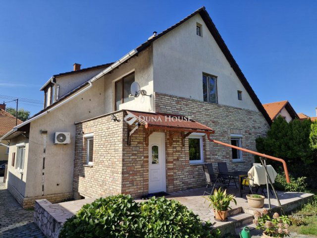 Eladó családi ház, Tatán, Szilágyi Erzsébet utcában 89.99 M Ft