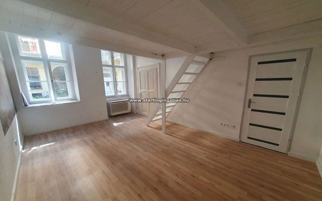 Eladó téglalakás, Budapesten, VI. kerületben, Zichy Jenő utcában