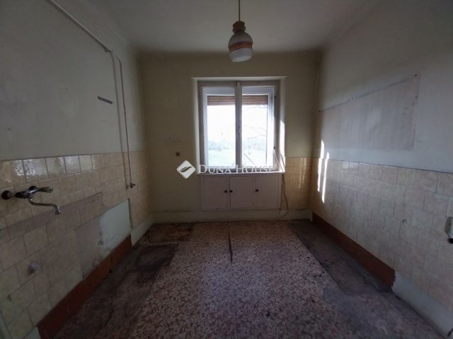 Eladó ikerház, Szegeden 45 M Ft, 2 szobás / költözzbe.hu