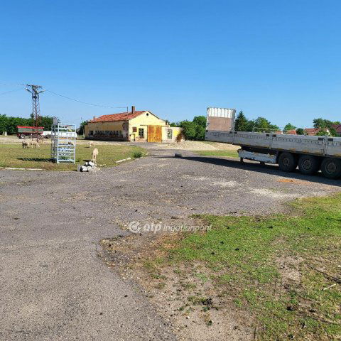 Eladó ipari ingatlan, Tetétlenen 48 M Ft / költözzbe.hu