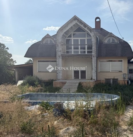 Eladó ikerház, Szigetszentmiklóson 125 M Ft, 4 szobás