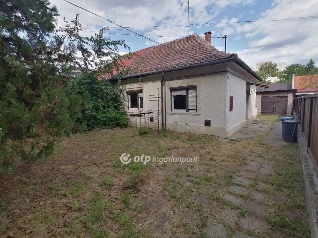 Eladó ikerház, Debrecenben 85.9 M Ft, 3 szobás