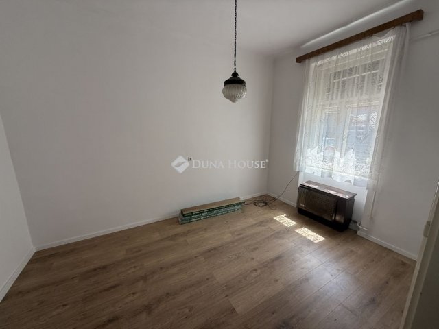 Eladó téglalakás, Budapesten, XIX. kerületben 45.2 M Ft