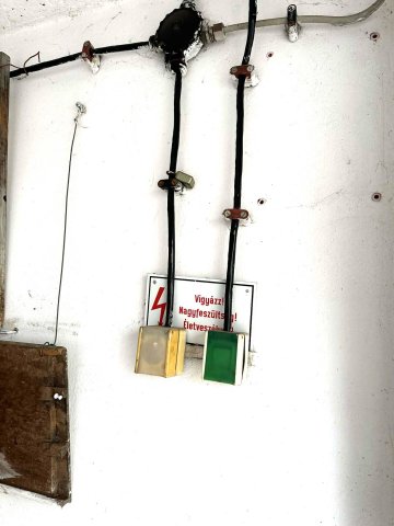 Eladó téglalakás, Pécsett 46.9 M Ft, 2+1 szobás