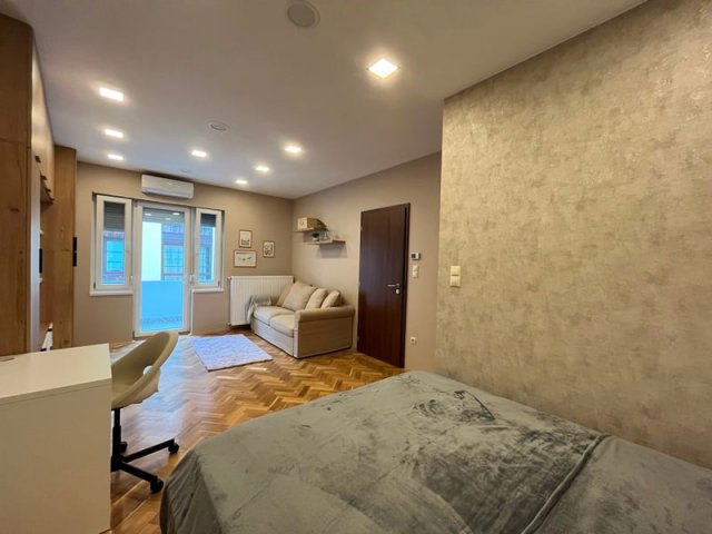 Kiadó téglalakás, albérlet, Pécsett 220 E Ft / hó, 1 szobás