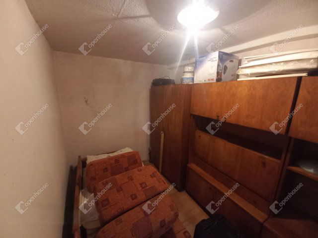 Eladó családi ház, Kaposváron 19.9 M Ft, 2 szobás